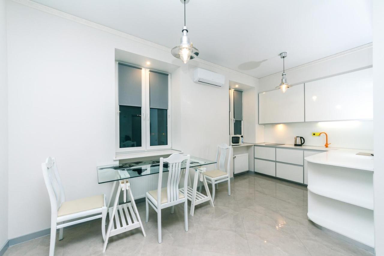 Hotrent City Deluxe Kiev Ngoại thất bức ảnh